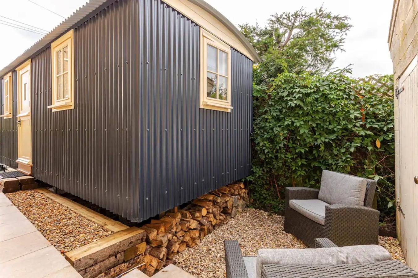 Shepherd'S Hut, Бат Екстериор снимка